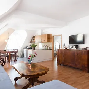 https://apartments-hostel-jacob.brnohotels.org