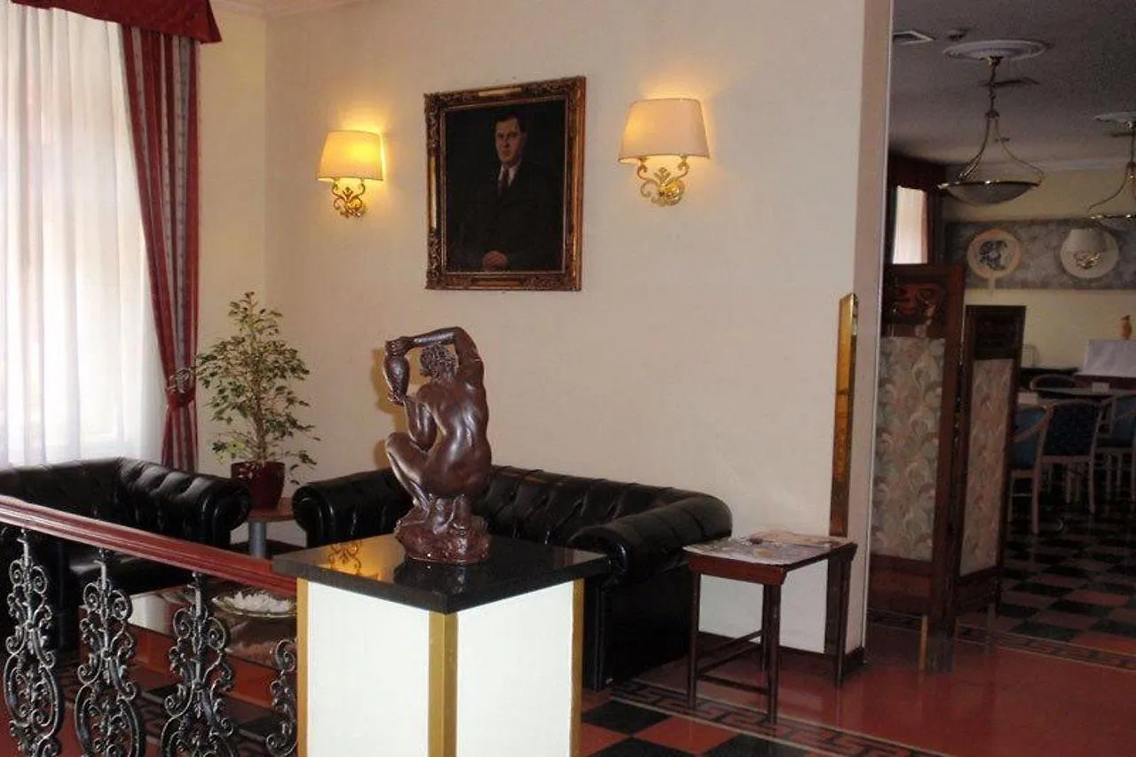 ***  Hotel Tivoli Prag Çek Cumhuriyeti