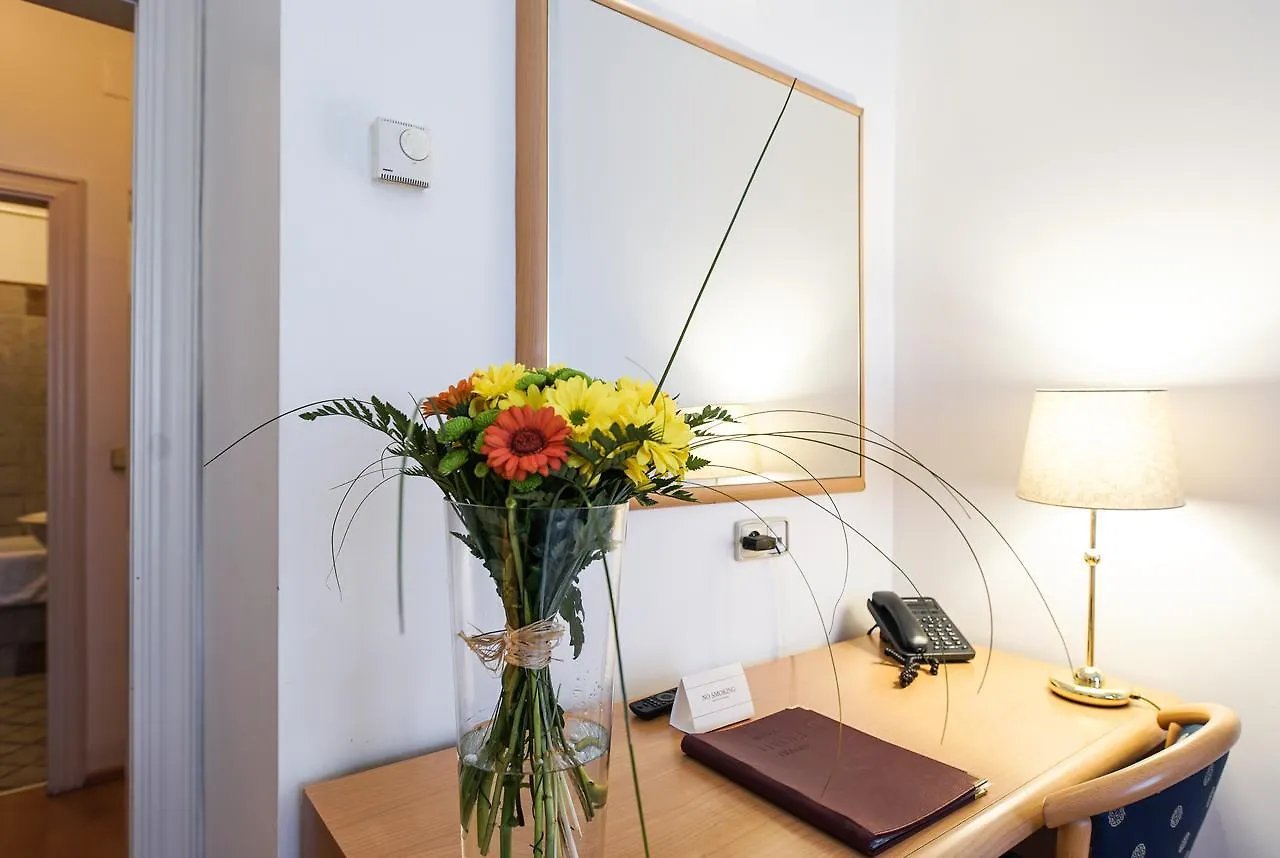 Hotel Tivoli Prag 3*,  Çek Cumhuriyeti